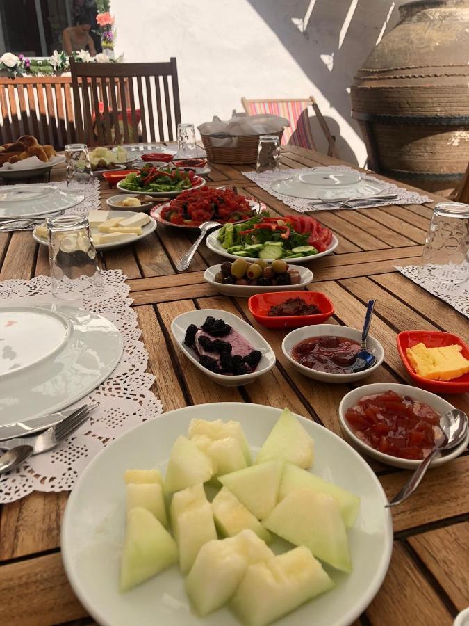 Annemin Harabesi Otel Cesme Exterior foto