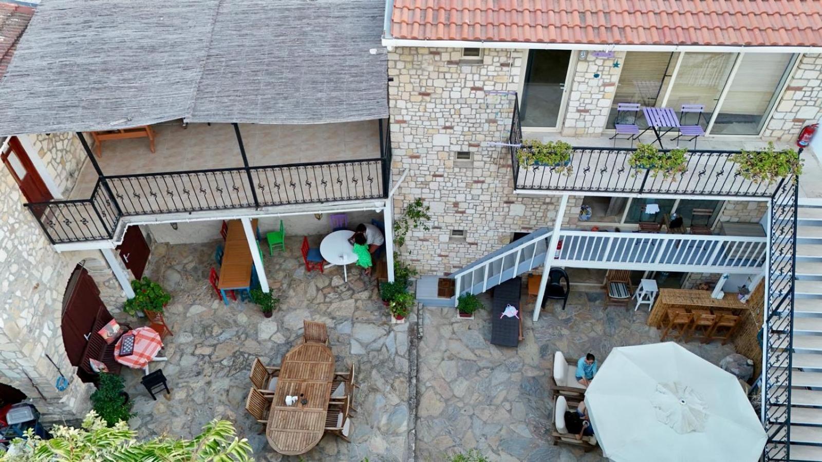 Annemin Harabesi Otel Cesme Exterior foto
